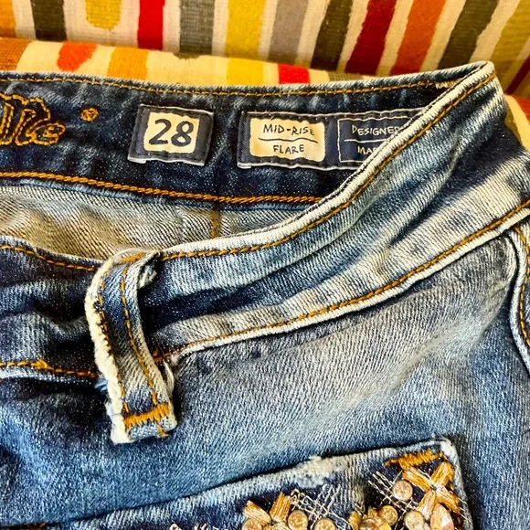 MISS ME Distressed Mid-rise Jeans with Sequin Detail - Picture 3 of 9